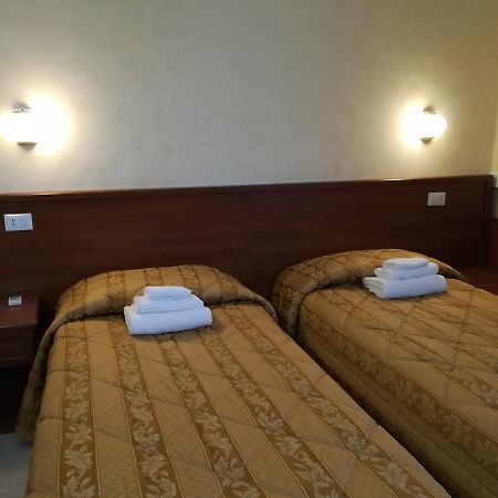 Hotel Marco Polo Self Check-In Bologna Luaran gambar