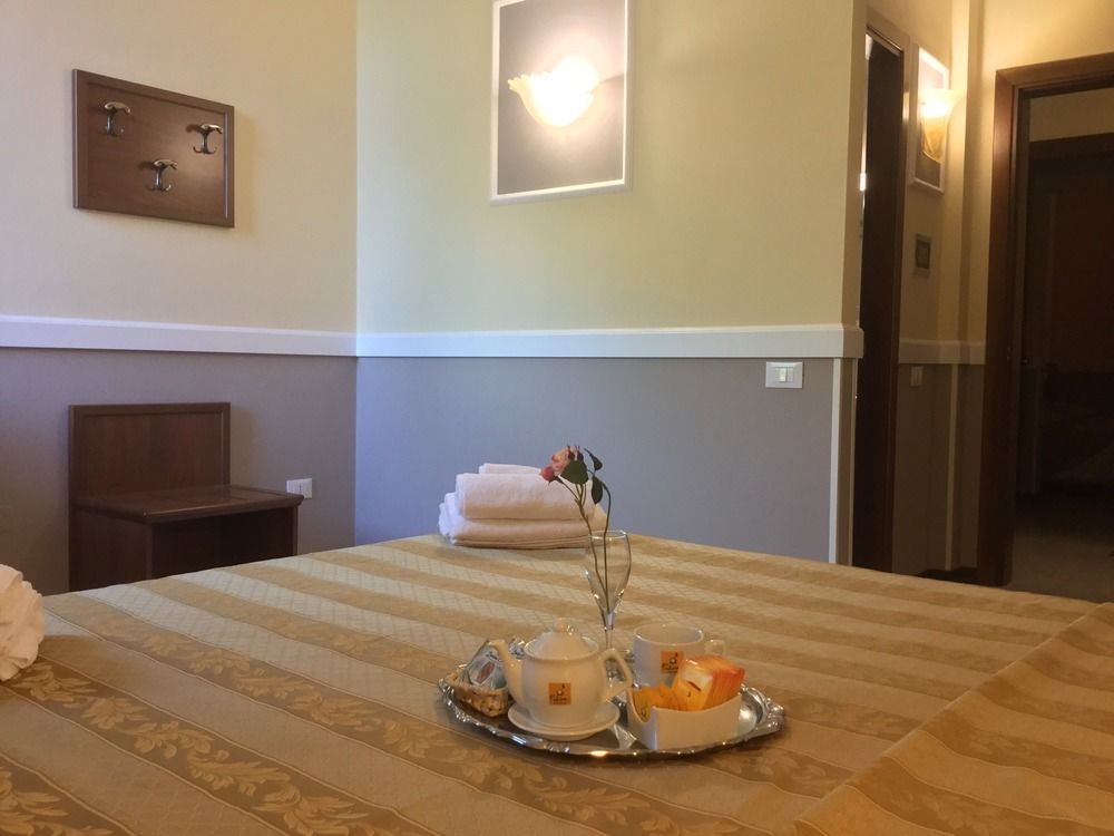Hotel Marco Polo Self Check-In Bologna Luaran gambar
