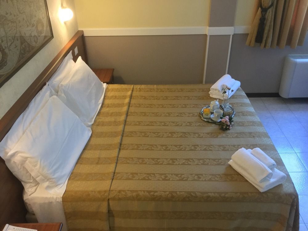 Hotel Marco Polo Self Check-In Bologna Luaran gambar