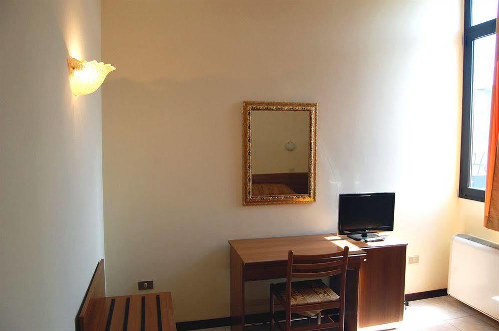 Hotel Marco Polo Self Check-In Bologna Luaran gambar