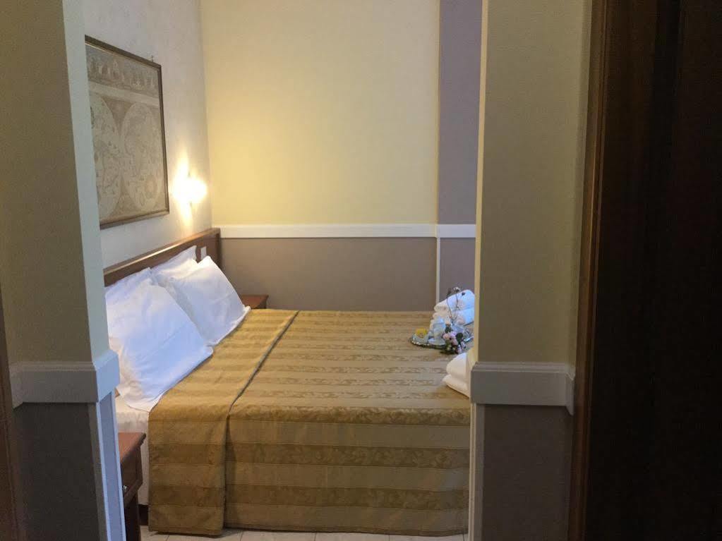 Hotel Marco Polo Self Check-In Bologna Luaran gambar